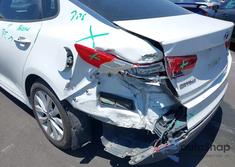 2016 Kia Optima Ex из США, поврежденный, VIN 5XXGU4L30GG093417